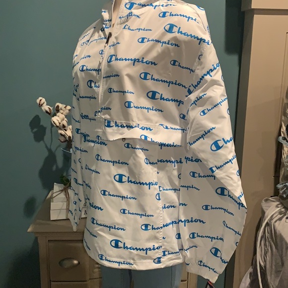 NEW!  Champion stadium jacket - Picture 5 of 13